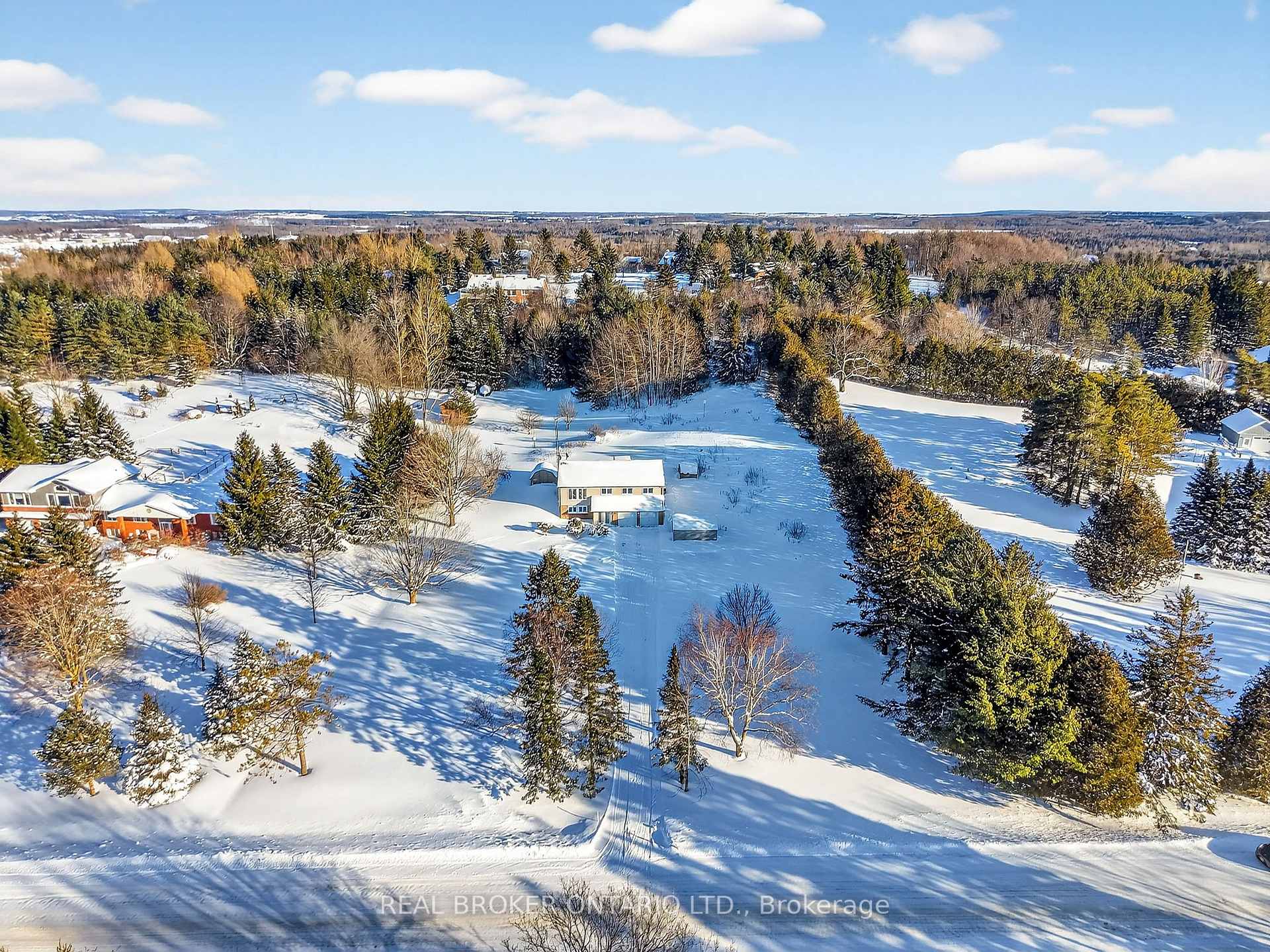 16 Old Carriage Road, East Garafraxa, ON, exterior
