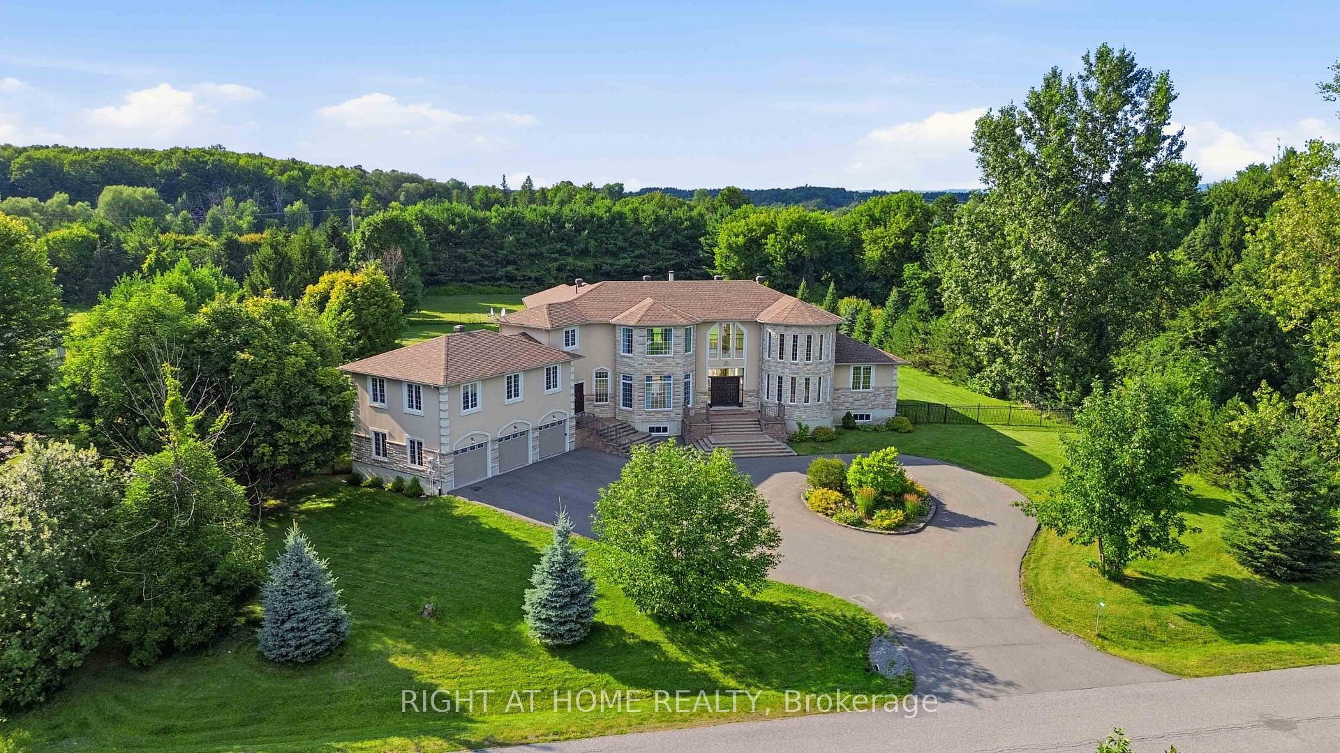1607 Landel Drive, Kanata, ON, exterior