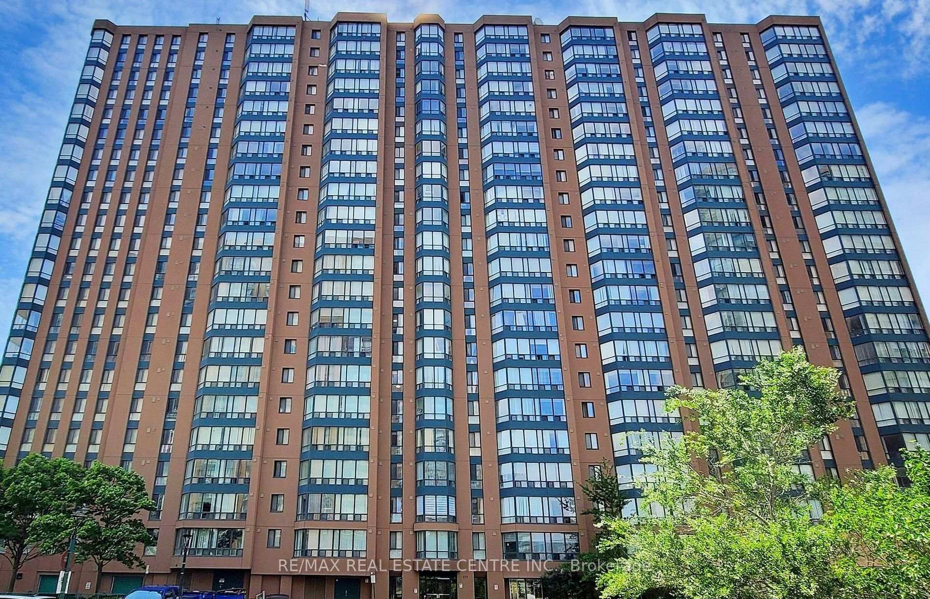 912 - 155 Hillcrest Avenue, Mississauga, ON, exterior