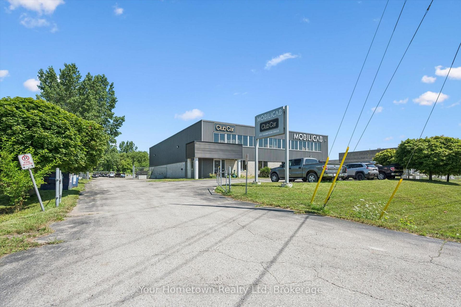255 Thompson Drive, Cambridge, ON, exterior