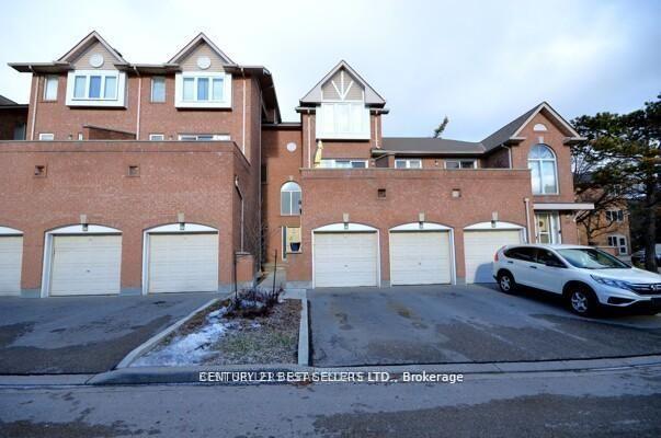 100 - 107 Bristol Road E, Mississauga, ON, exterior