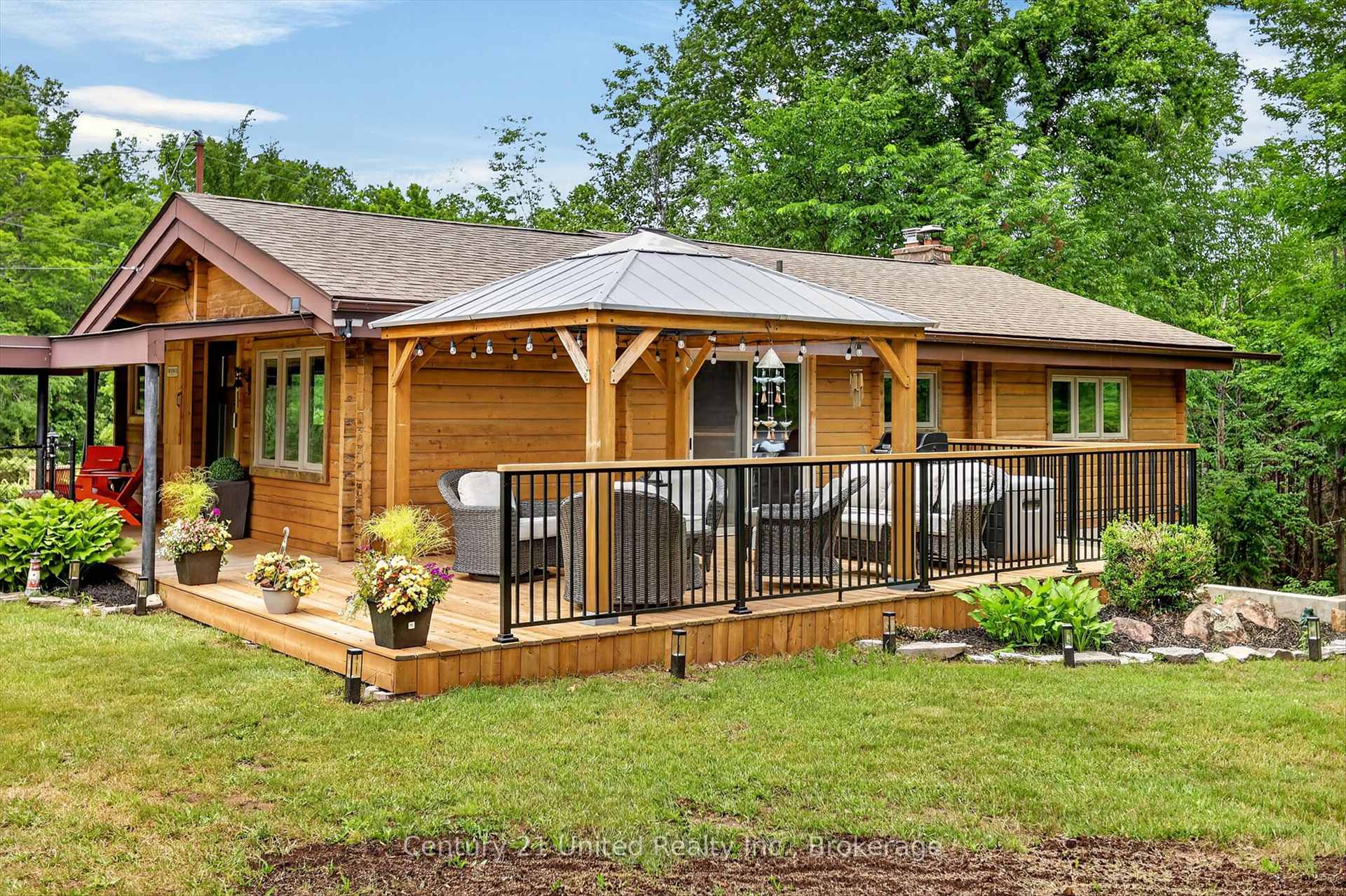 3400 Juniper Point Road, Selwyn, ON, exterior