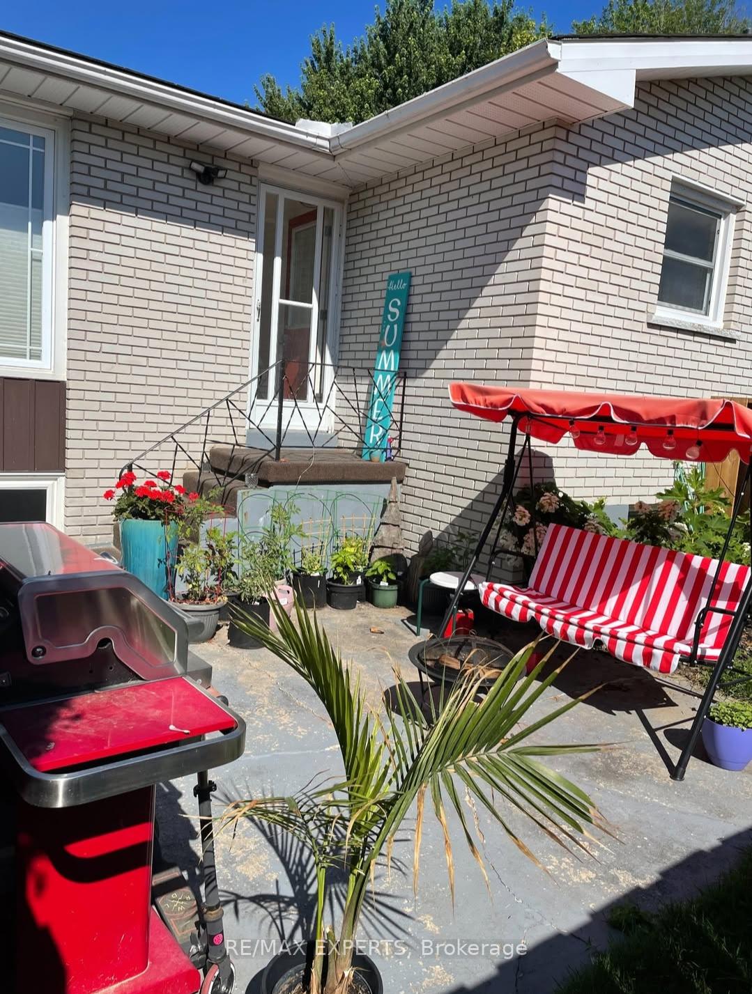 7 Willow Street, Collingwood, ON, exterior