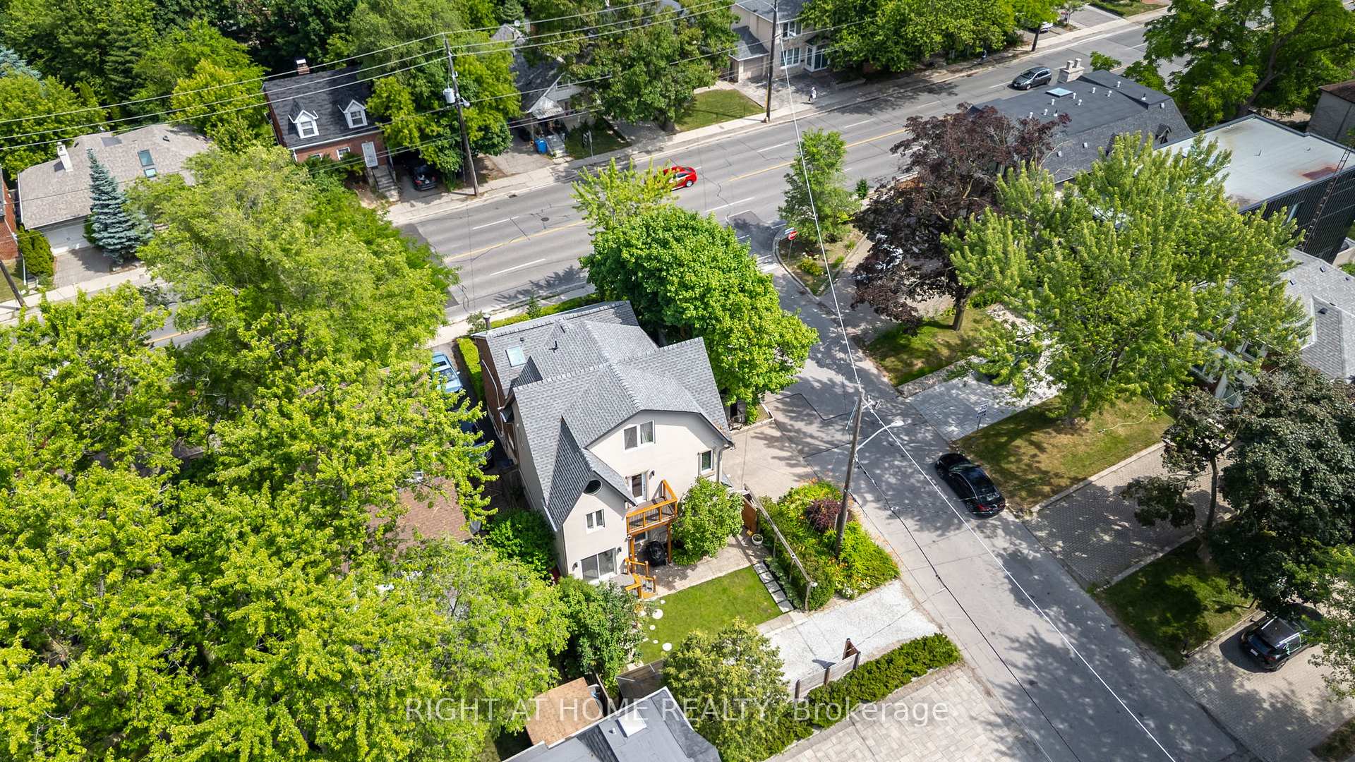 107 Otter Crescent, Toronto C04, ON, exterior