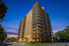102 - 257 Bath Road, Kingston, ON, exterior