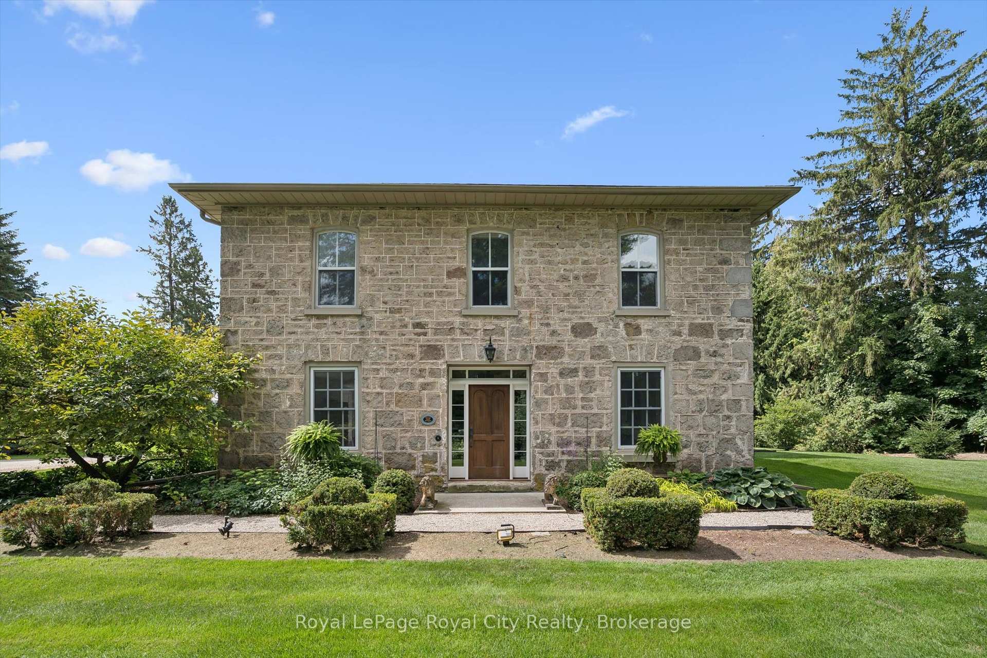 6550 Gerrie Road, Centre Wellington, ON, exterior