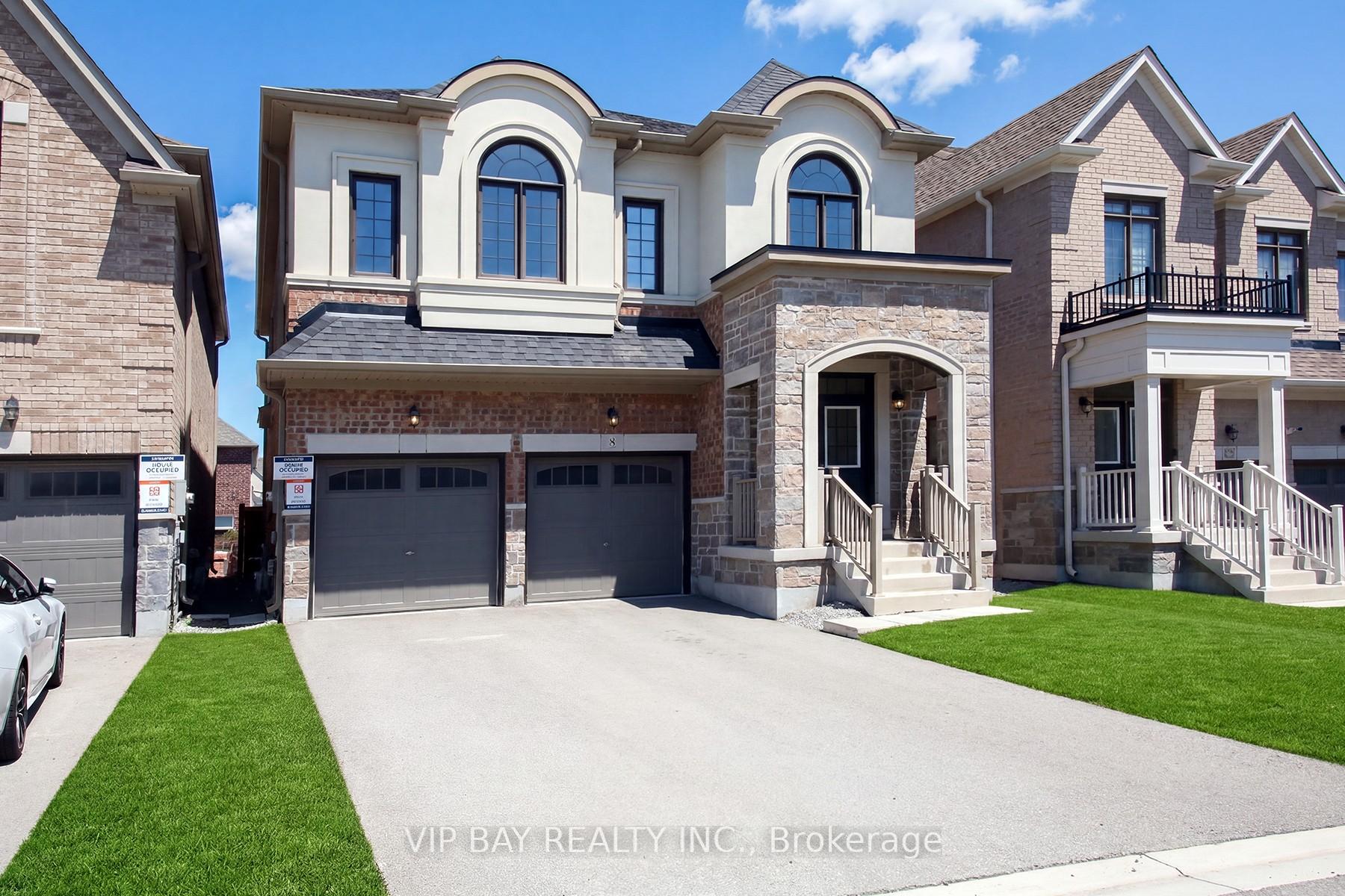 8 Tremoy Road, East Gwillimbury, ON, exterior