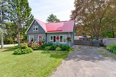 61 Melanie Street, Bonnechere Valley, ON, exterior