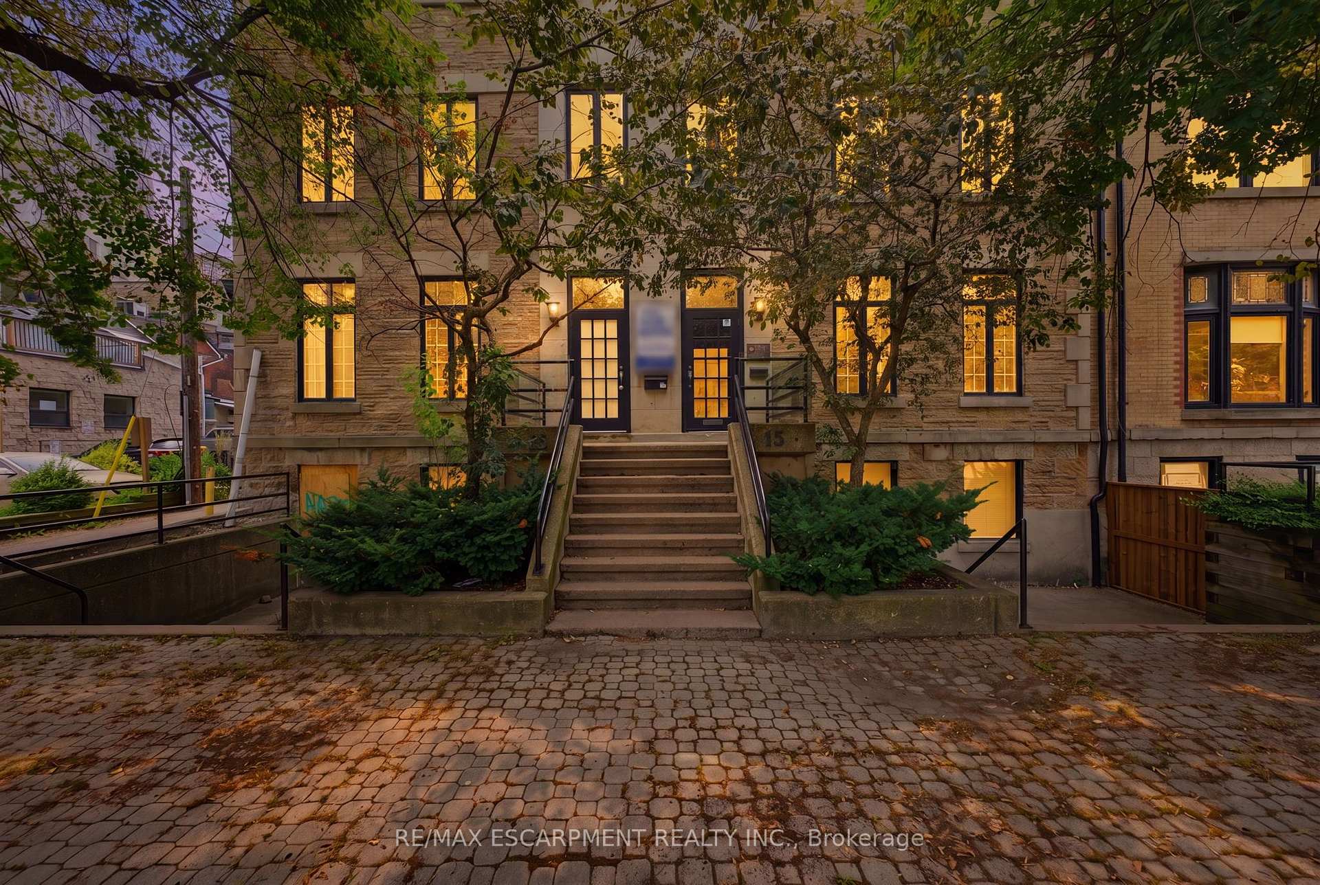 13 - 15 BOLD Street, Hamilton, ON, exterior