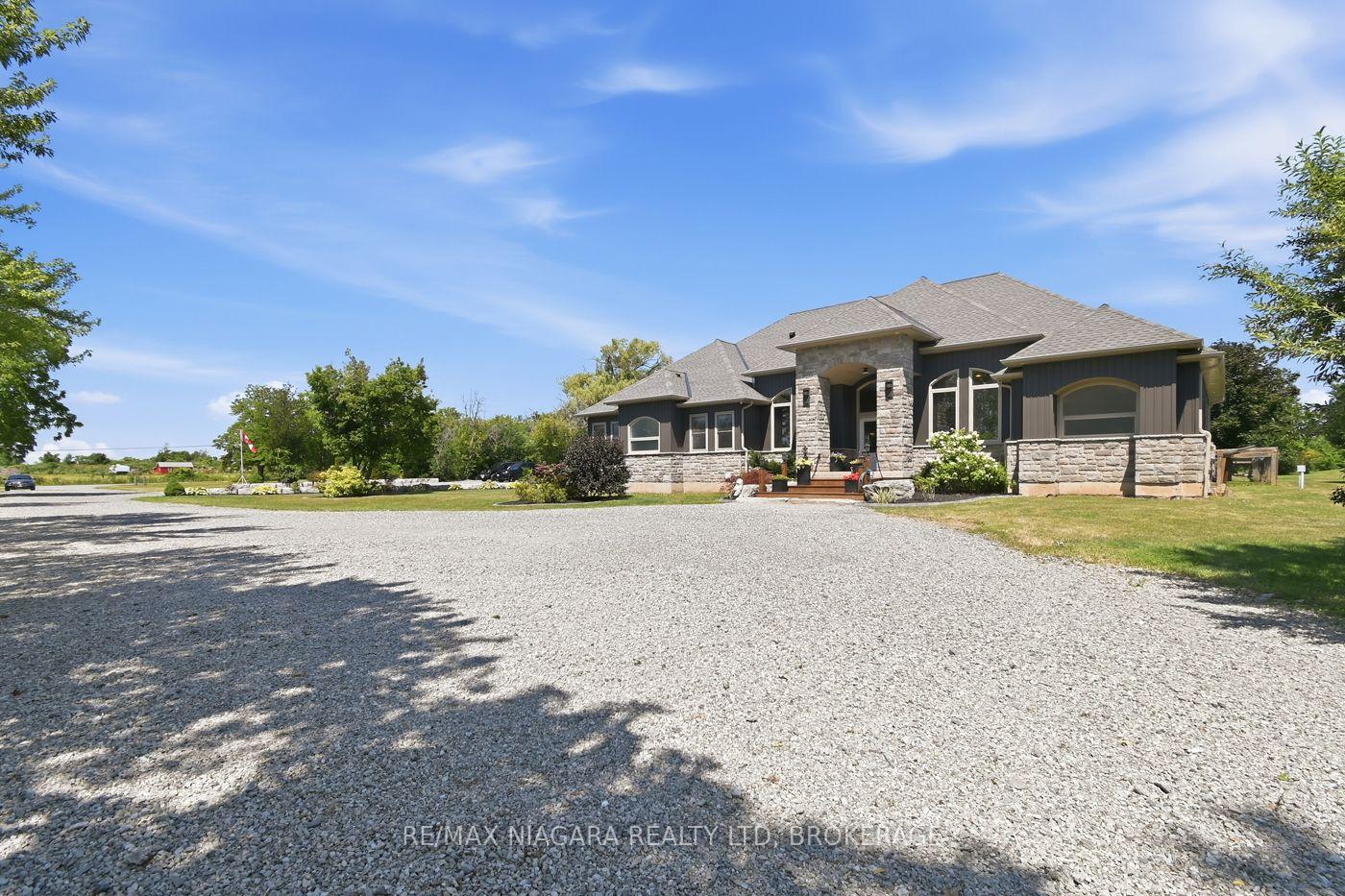 2439 Miller Road, Port Colborne, ON, exterior