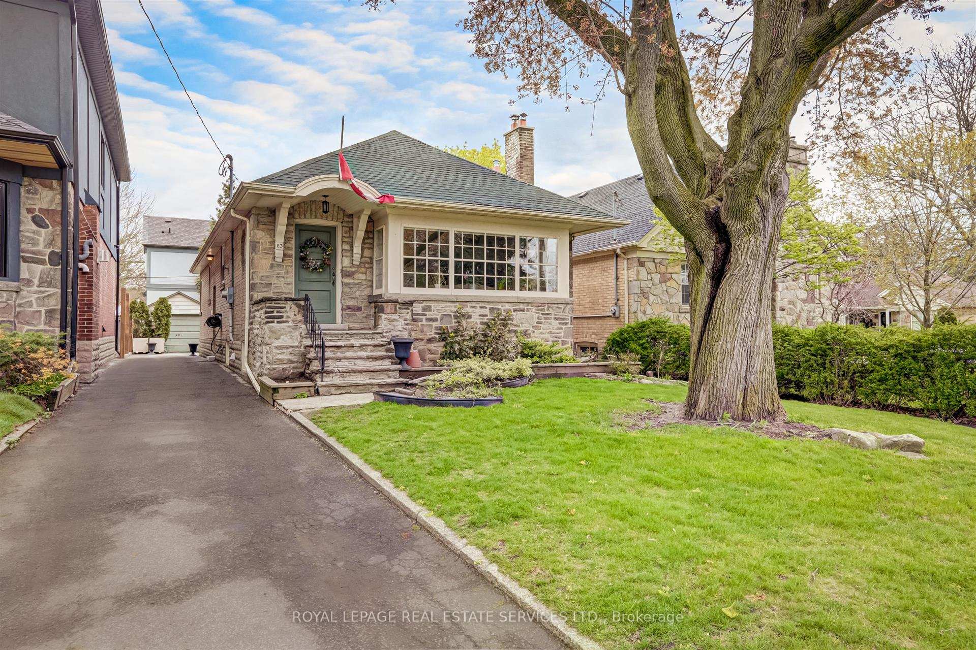 83 Brentwood Road S, Toronto W07, ON, exterior