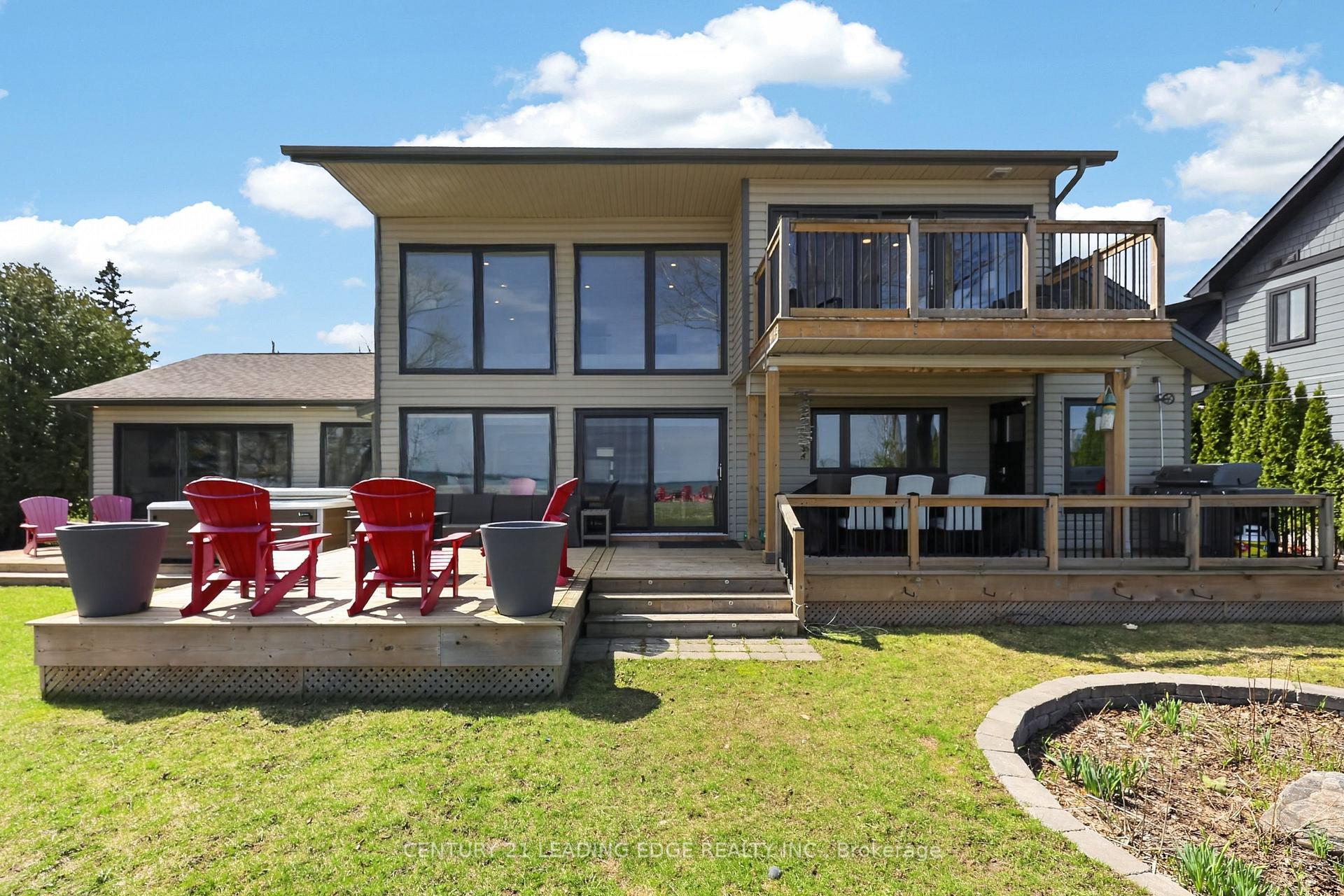 29 St Clair Street, Collingwood, ON, exterior