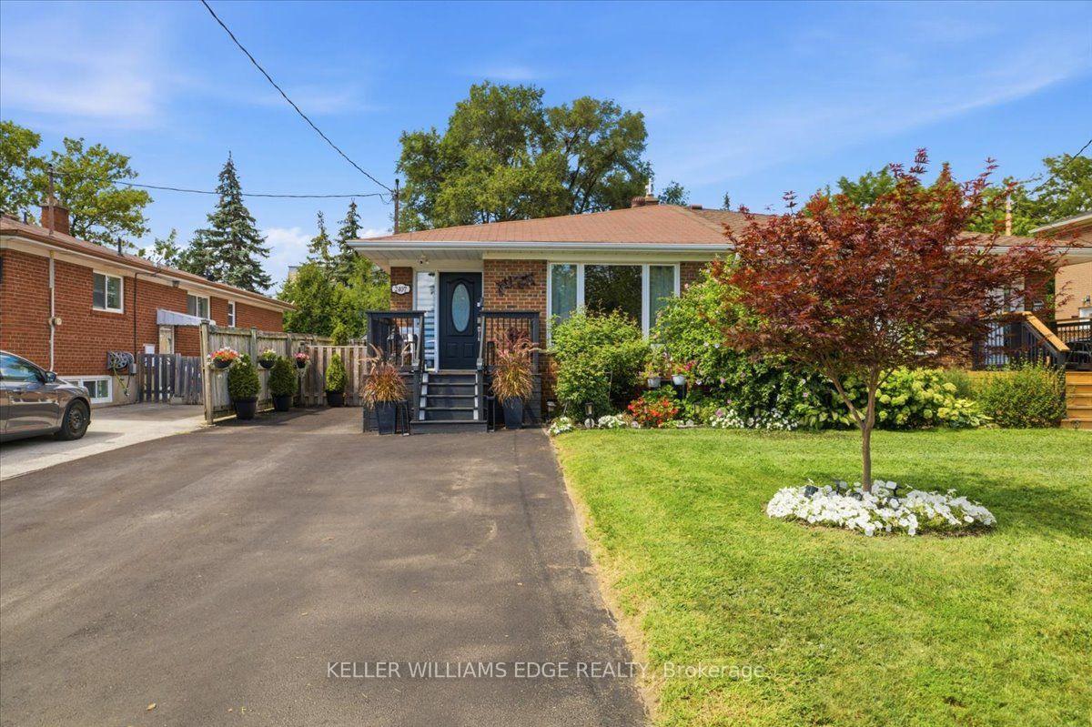 2407 Barclay Road, Burlington, ON, exterior