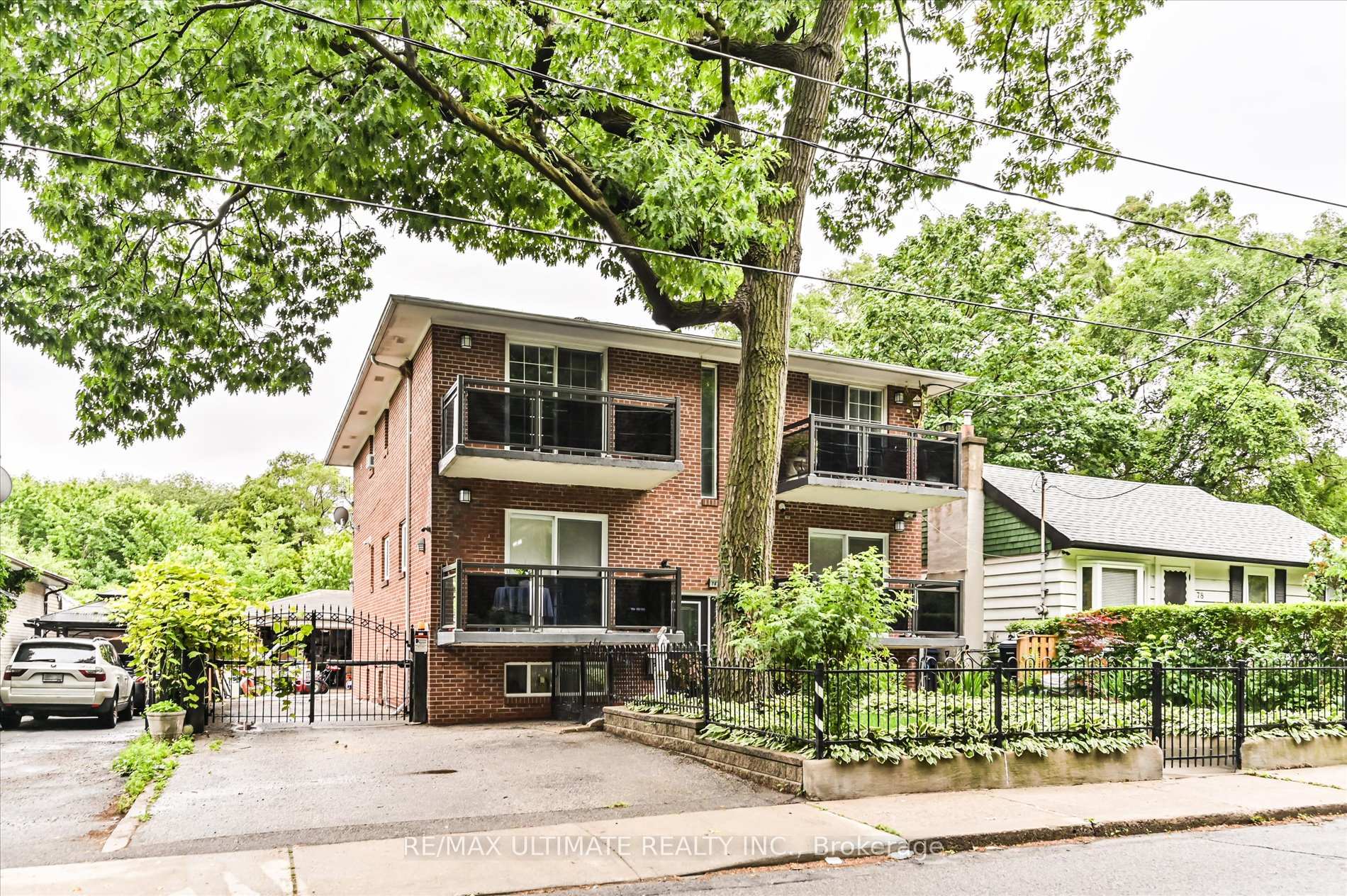 76 Hilldale Road, Toronto W03, ON, exterior
