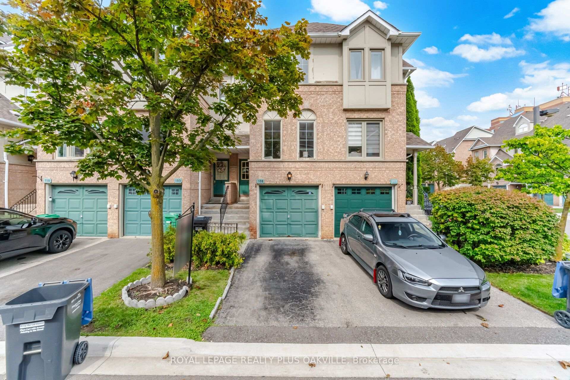 108 - 1050 Bristol Road W, Mississauga, ON, exterior