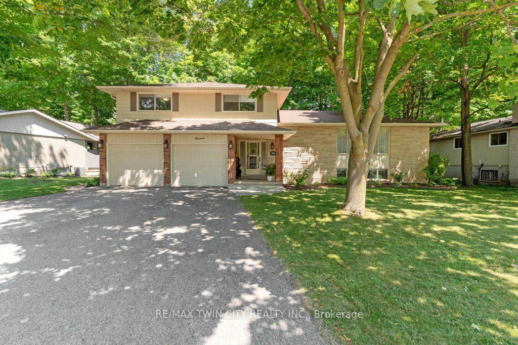 11 Grey Owl Drive, Woolwich, ON, exterior