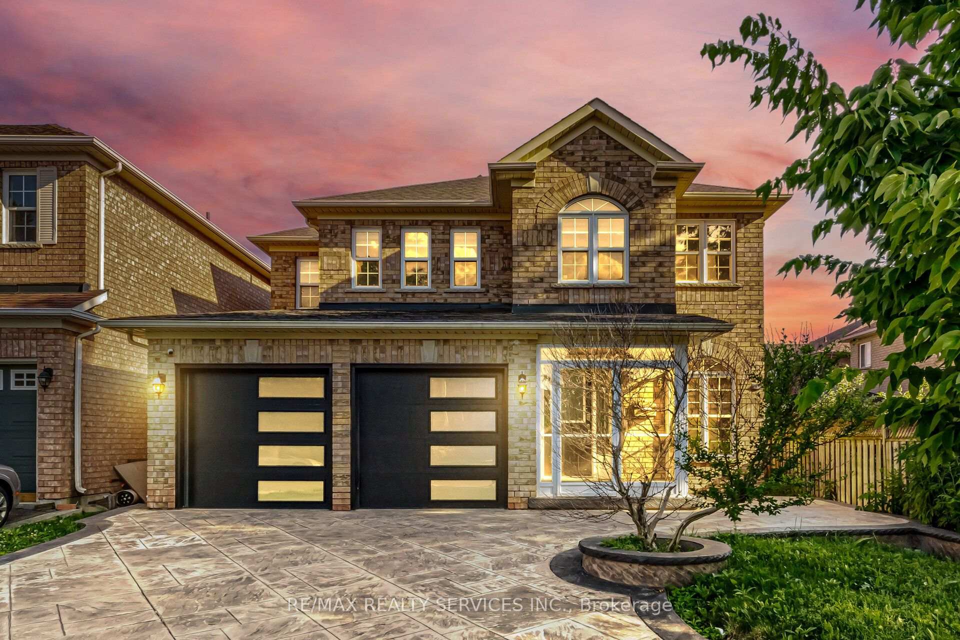 4 Sunnybrook Crescent, Brampton, ON, exterior