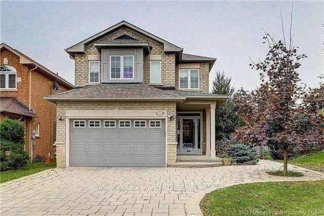 39 Brightsview Drive, Richmond Hill, ON, exterior