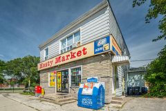 88 Elliott Street, Brampton, ON, exterior