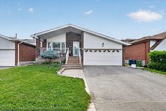 24 Cleethorpes Boulevard, Toronto E07, ON, exterior