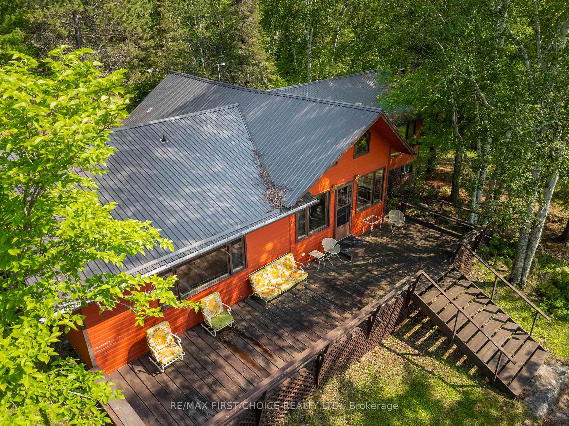 S986 Winnipeg River, Kenora Remote Area, ON, exterior