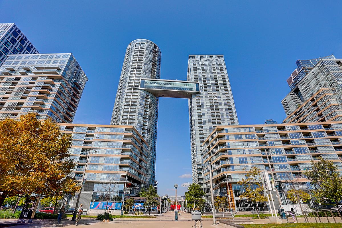1206 - 15 Iceboat Terrace, Toronto C01, ON, exterior
