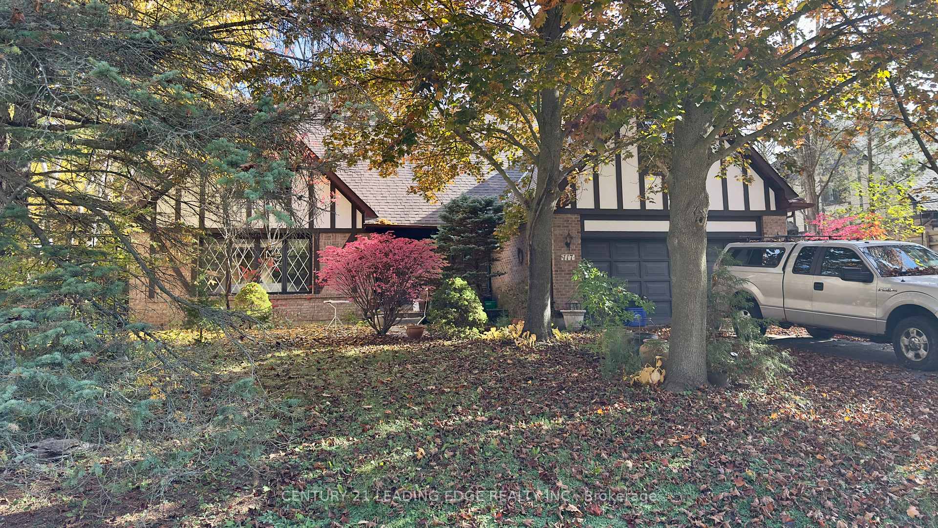 117 WESTWOOD Lane, Richmond Hill, ON, exterior