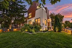 120 Hope Street, Toronto W03, ON, exterior