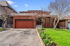 48 Weldrick Road W, Richmond Hill, ON, exterior