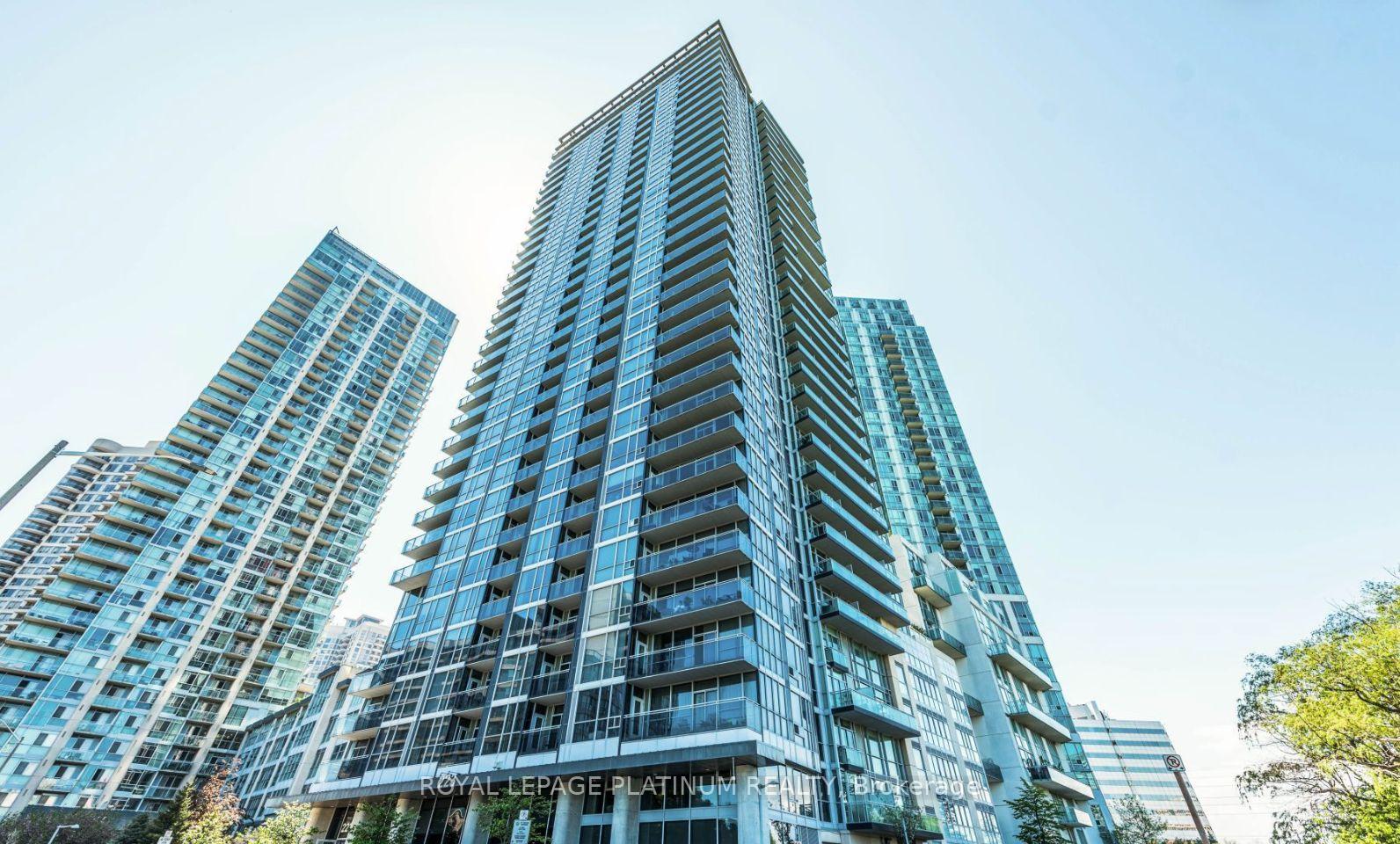 1202 - 223 Webb Drive, Mississauga, ON, exterior