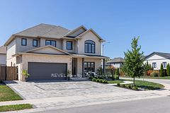 7819 Pender Street, Niagara Falls, ON, exterior