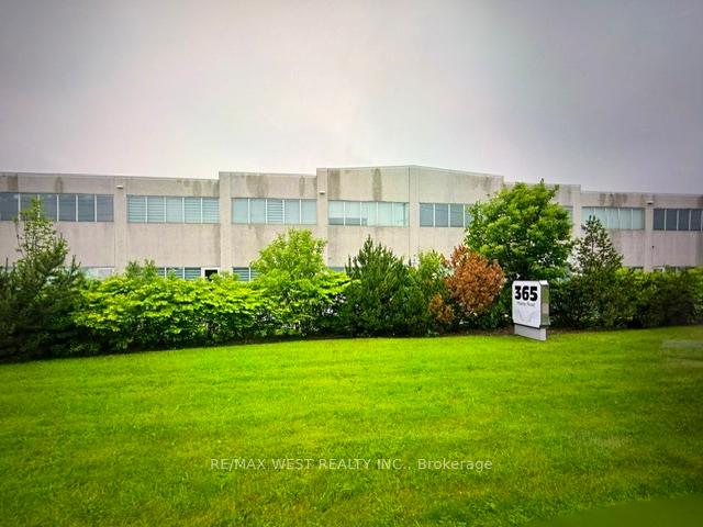 26 - 365 Healey Road, Caledon, ON, exterior