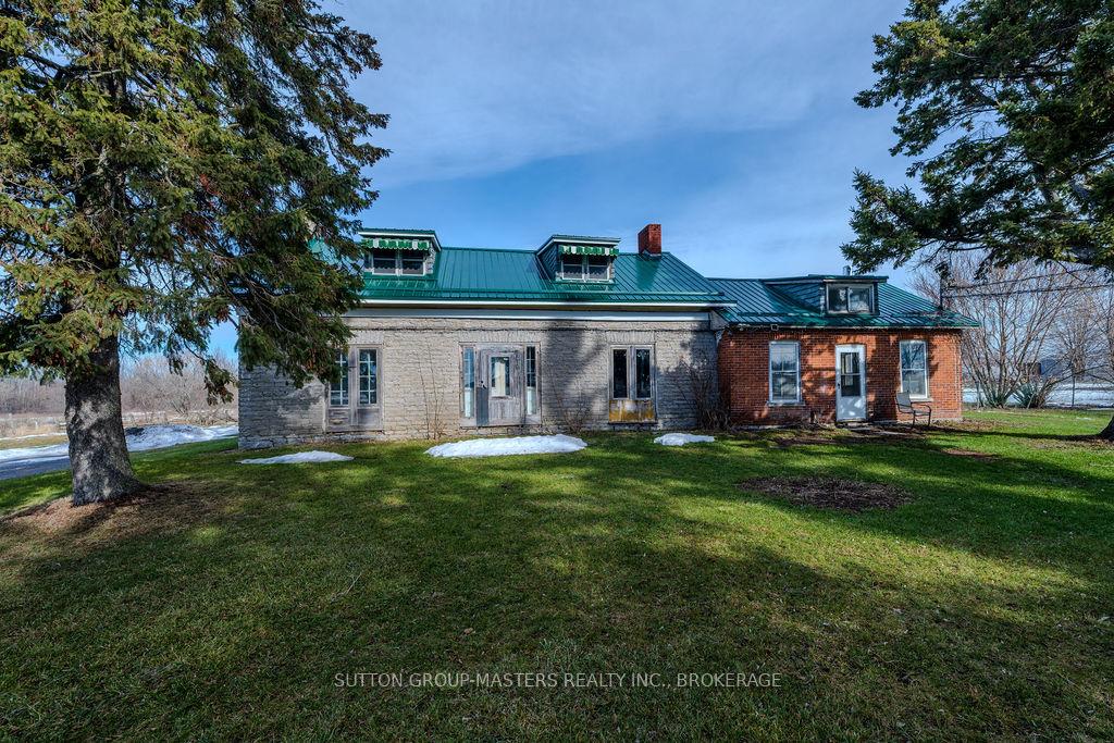 407 Blessington Road, Belleville, ON, exterior