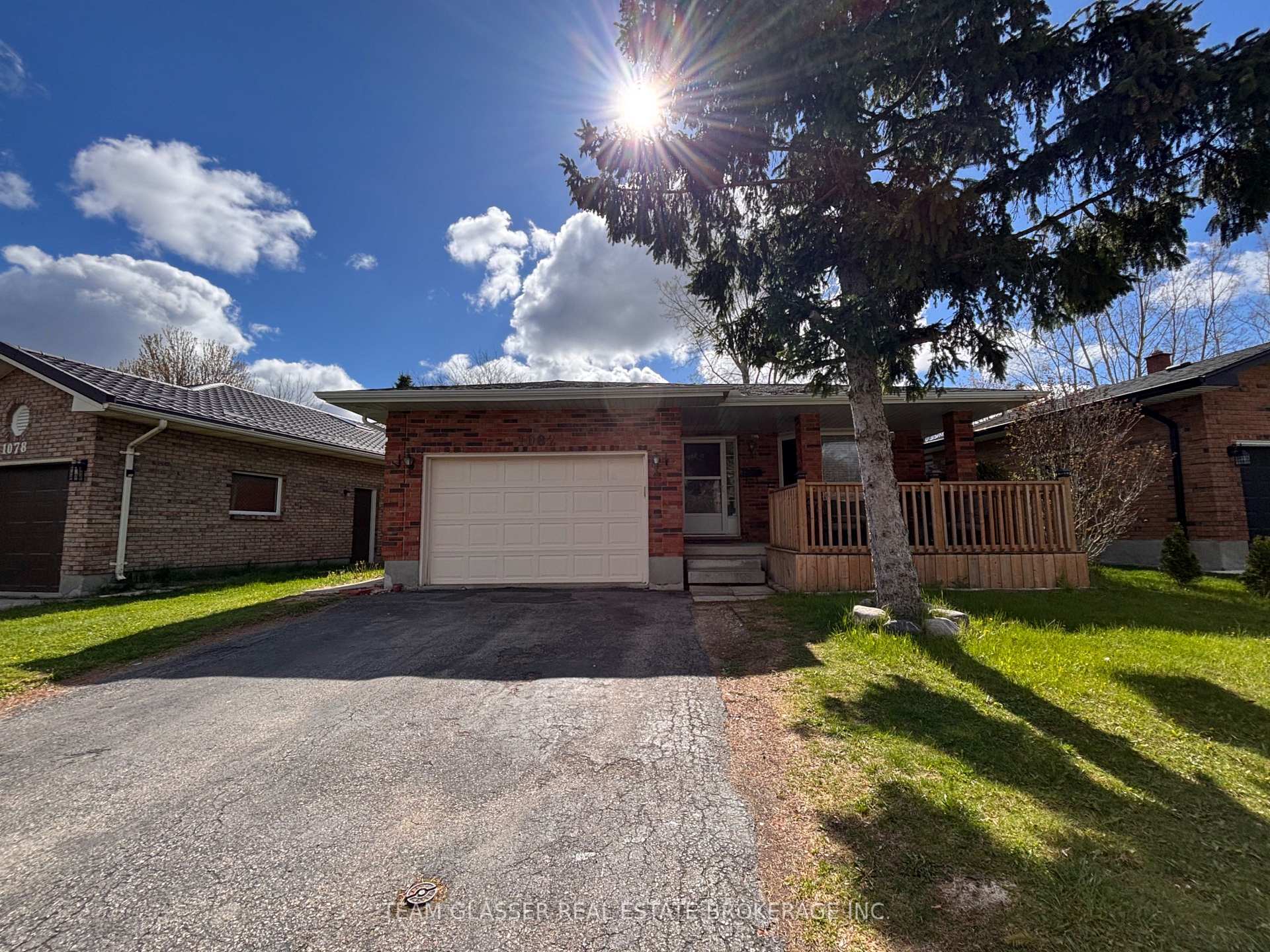 1082 LAWSON Road, London North, ON, exterior