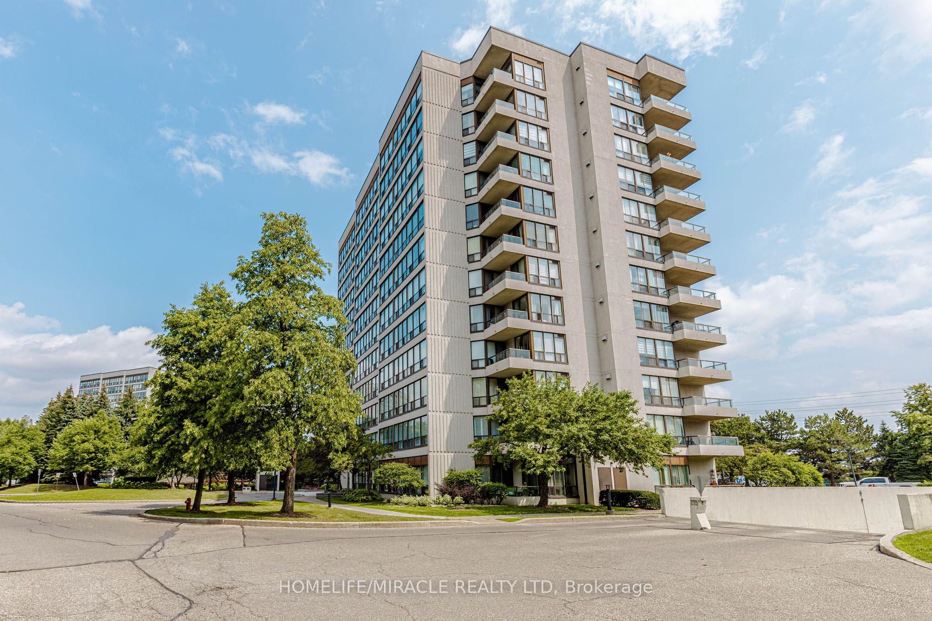 804 - 12 Laurelcrest Street, Brampton, ON, exterior