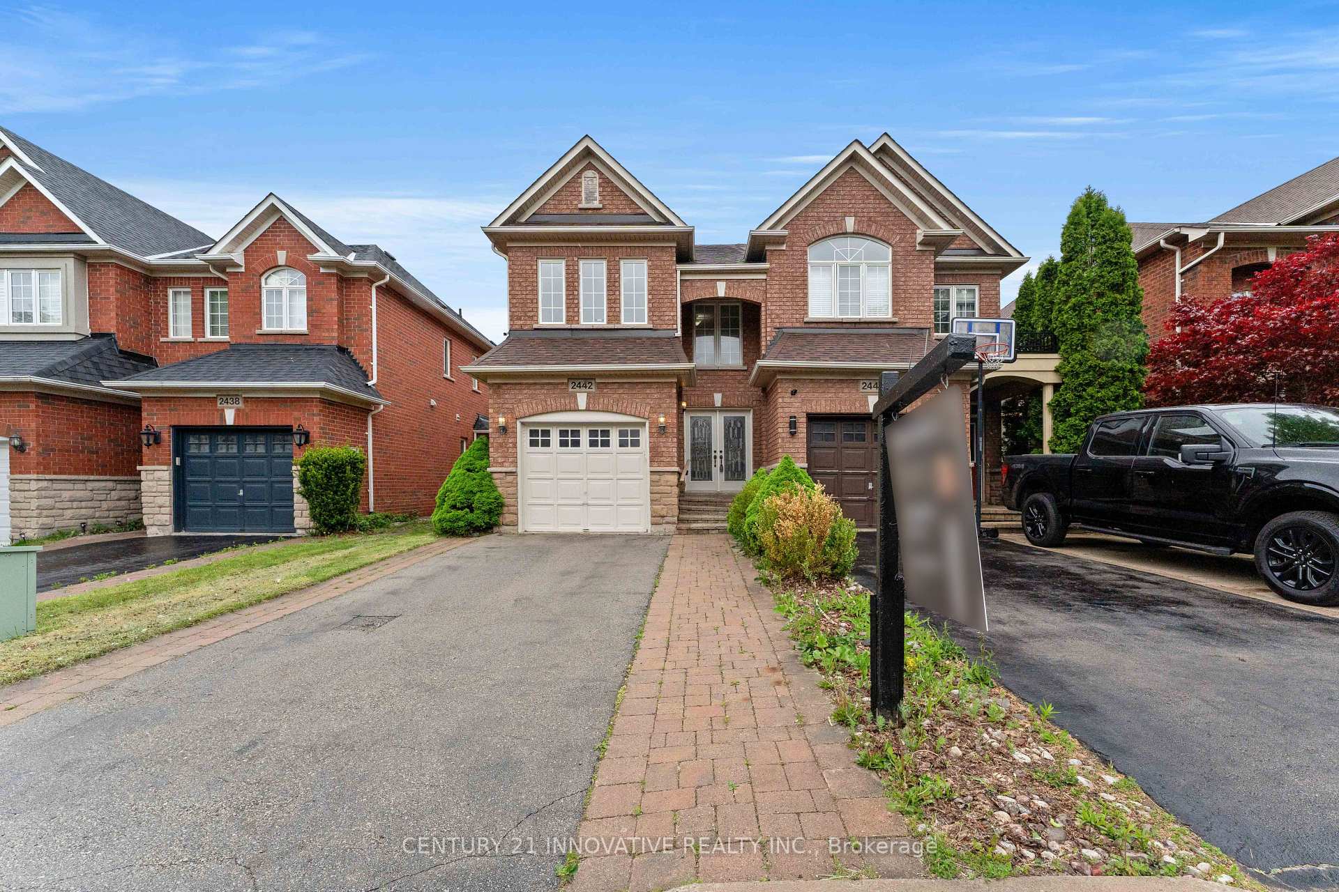 2442 Felhaber Crescent, Oakville, ON, exterior