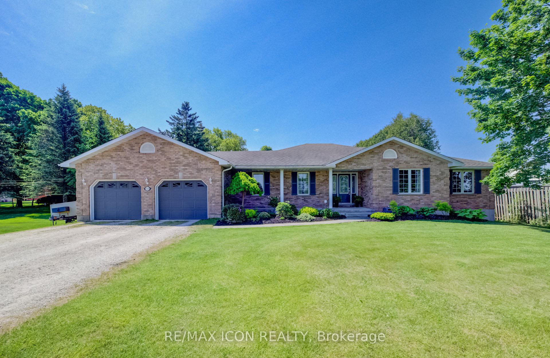 540 Sligo Road W, Wellington North, ON, exterior