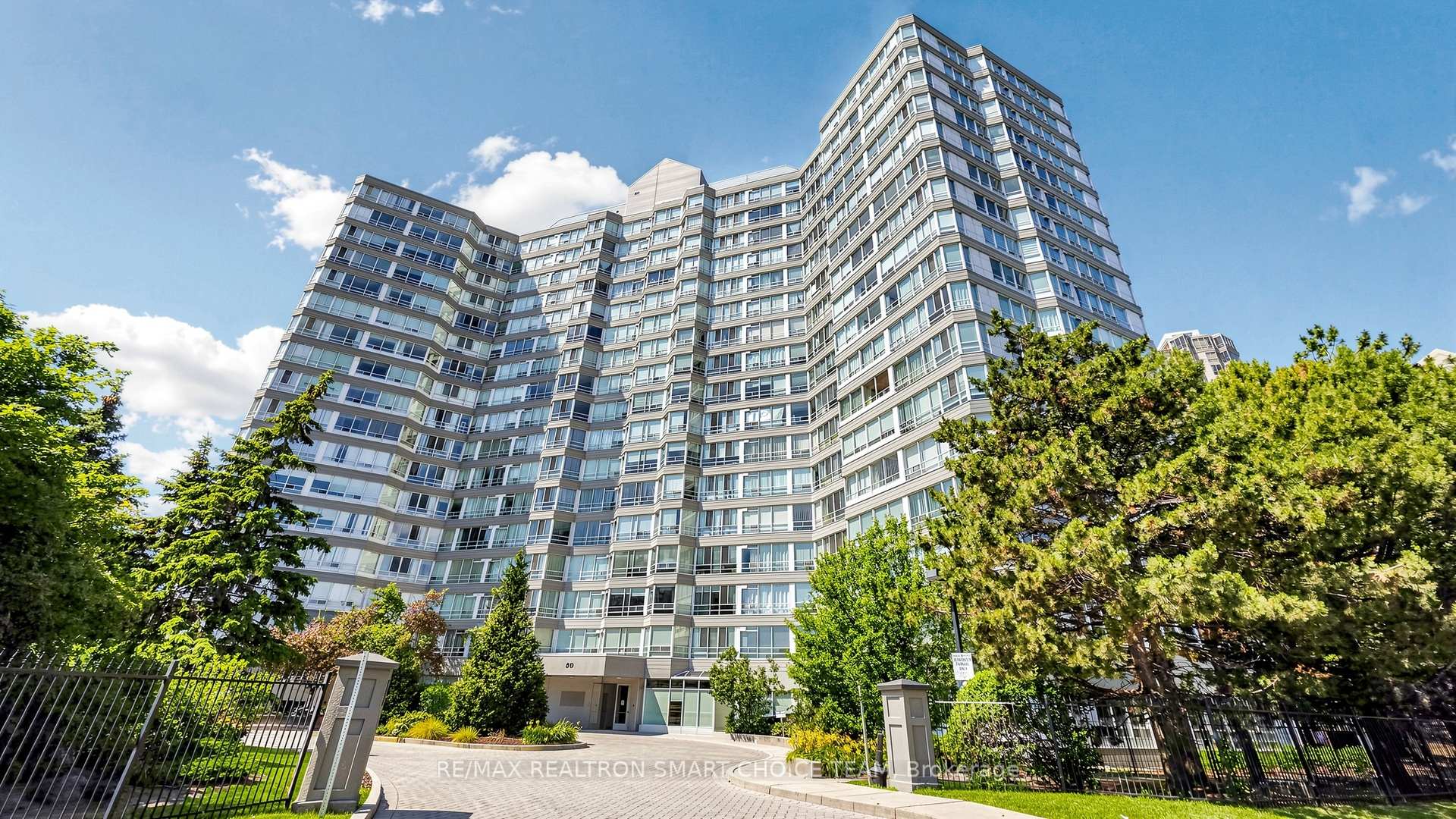 504 - 50 Kingsbridge Garden Circle, Mississauga, ON, exterior