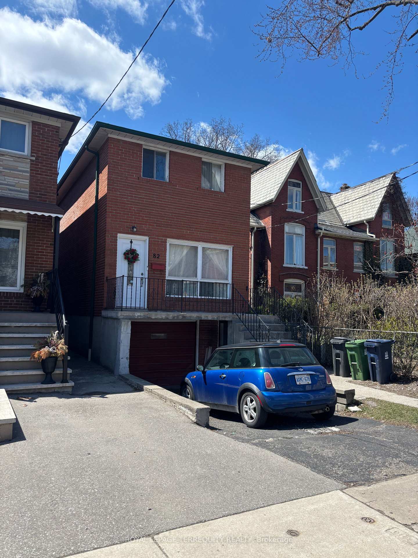 82 Main Street, Toronto E02, ON, exterior
