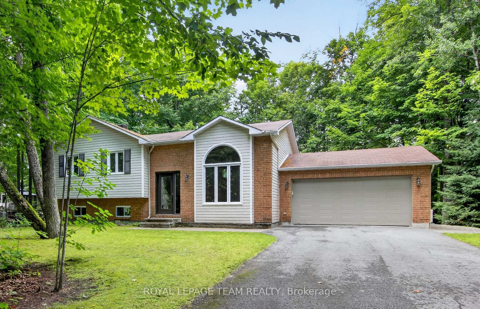 126 MOCKINGBIRD Lane, Beckwith, ON, exterior