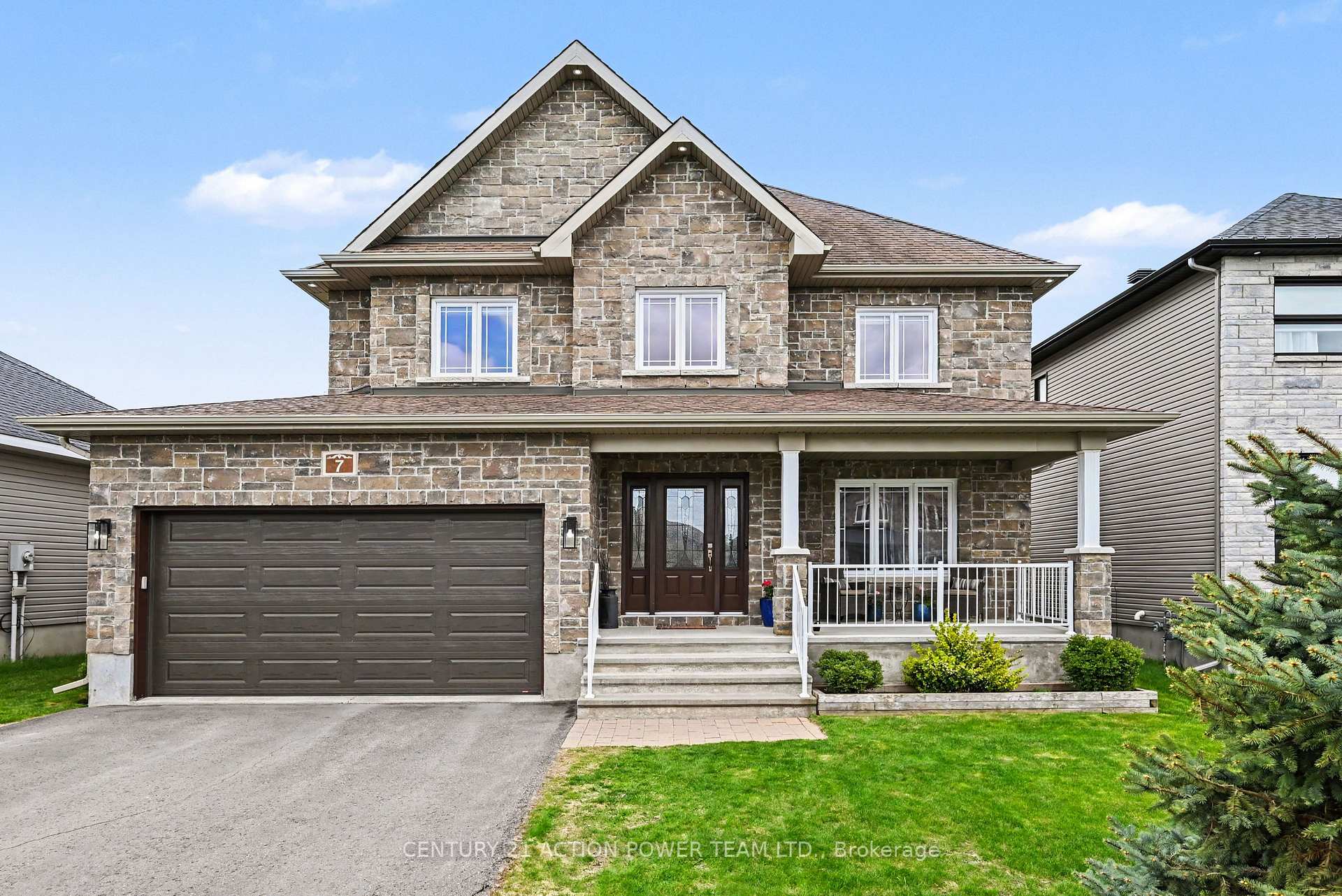 7 Richer Street S, North Stormont, ON, exterior