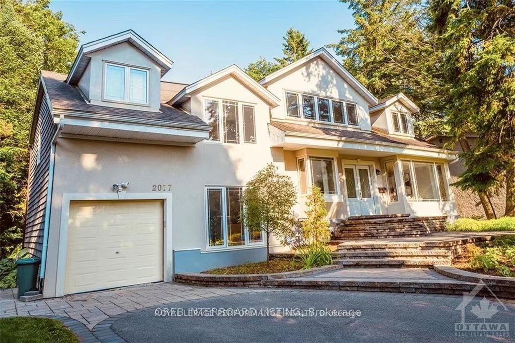 2077 PALMER Avenue, Alta Vista and Area, ON, exterior