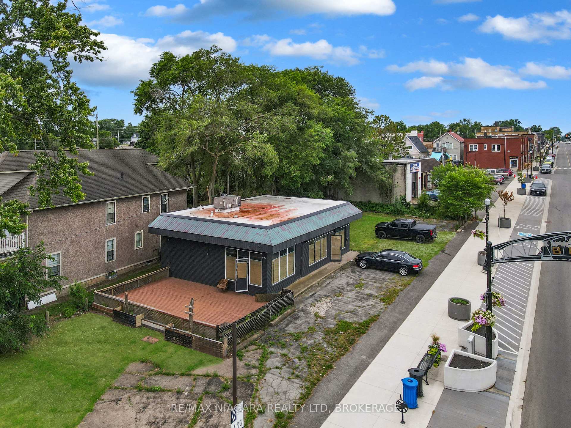 607 Niagara Boulevard, Fort Erie, ON, exterior