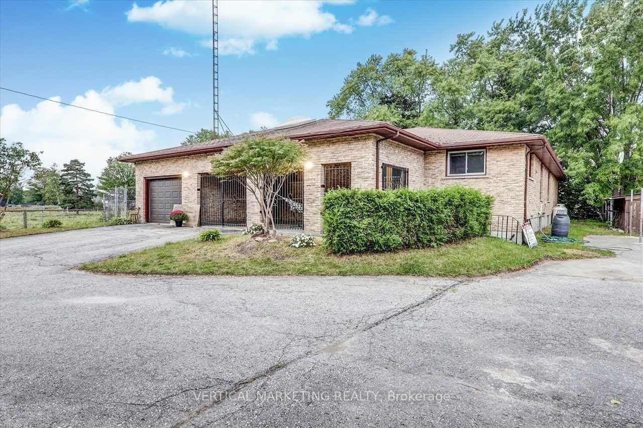 17300 Simcoe Street N, Scugog, ON, exterior