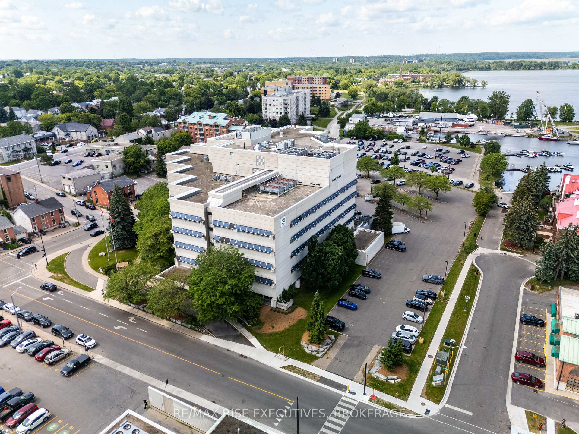 501 - 49 Place D' Armes N/A, Kingston, ON, exterior