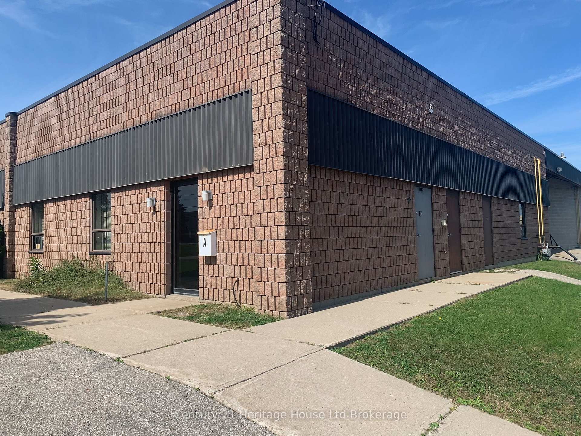 120 Turnbull Court, Cambridge, ON, exterior