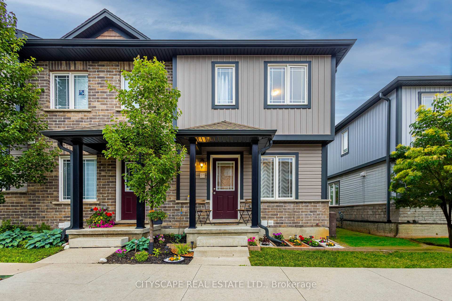 37 - 350 Dundas Street S, Cambridge, ON, exterior