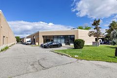 1581 Courtneypark Drive E, Mississauga, ON, exterior