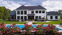 1052 Rainbow Valley Road W, Springwater, ON, exterior