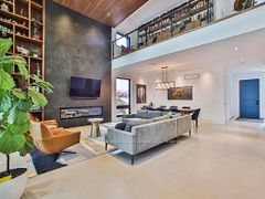 4 Old Oak Road, Toronto W08, ON, exterior